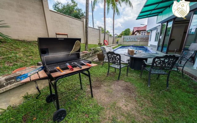 6BR Ampang Pool Villa 26P with Garden