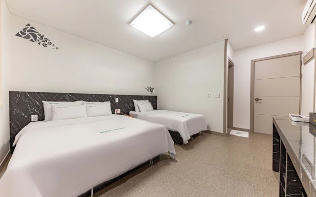 Sacheon Hotel Picnic