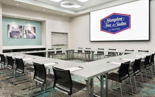 Hampton Inn & Suites Atlanta Buckhead Place
