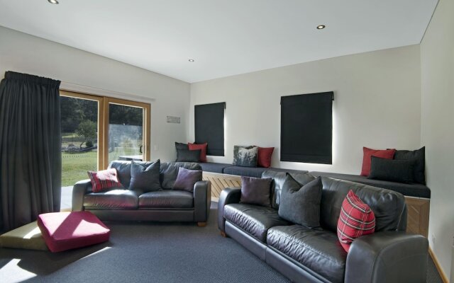 Grey Mare Chalet