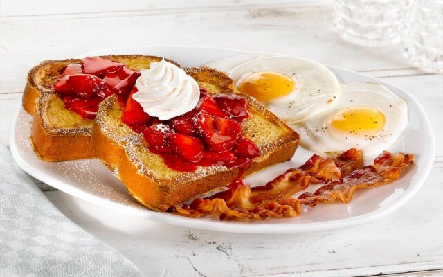 Holiday Inn Hotel & Suites Regina by IHG