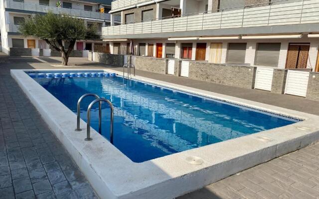 Apartamento con piscina a 350 metros de la playa