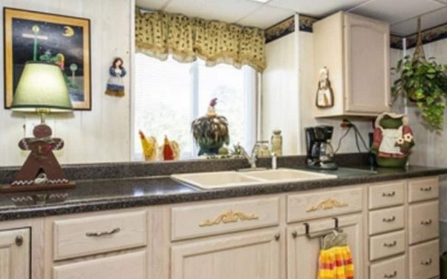 Matthews Manor Bed and Breakfast