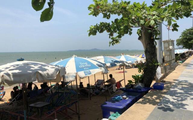 Kuno 2Br, Beachfront Jomtien