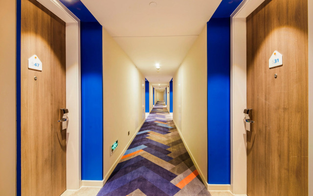 Holiday Inn Express Shanghai Xuhui Binjiang by IHG