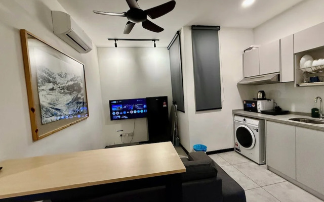 Neu Suites by Moonlight