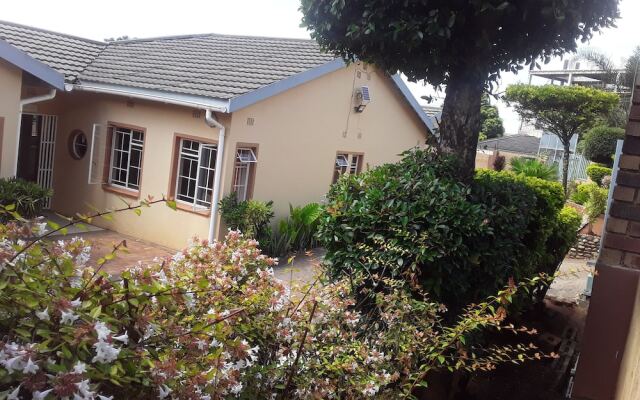 Vuya Nathi Bed & Breakfast