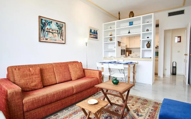 San Jacinto Triana Suite by Valcambre