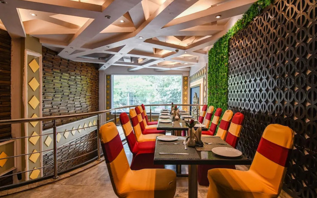 Fabhotel Shivani International