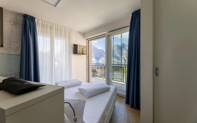 Hi Hotels Torbole Pool & Spa