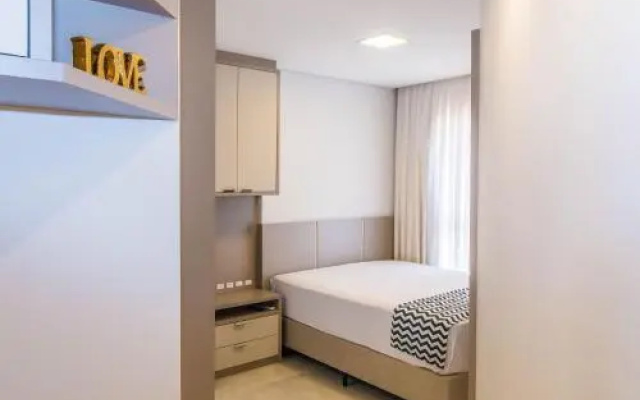 Ed. Porto Madero. Apartamento alto padrão próximo a Praia de Bombinhas!
