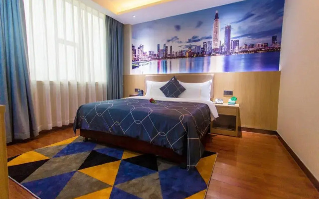 Chonpines Hotel (Shenzhen Gongming Honghuashan Metro Station)