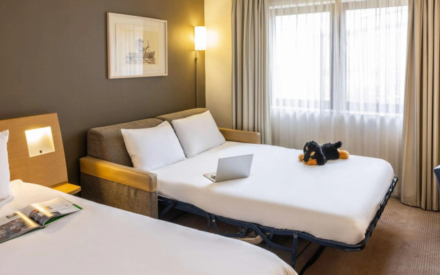 Novotel Bristol Centre - Image 7