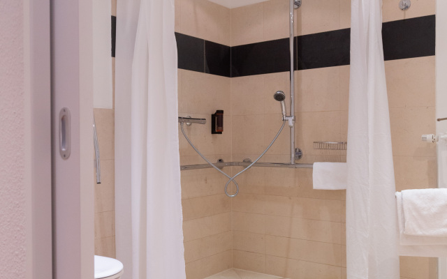 Das Ebertor Hotel & Hostel