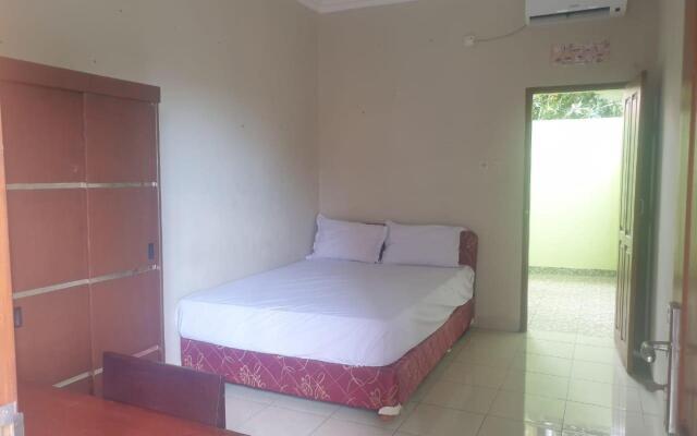 OYO 90463 A2b Guesthouse