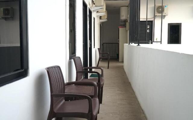 1125 Sani Guest House