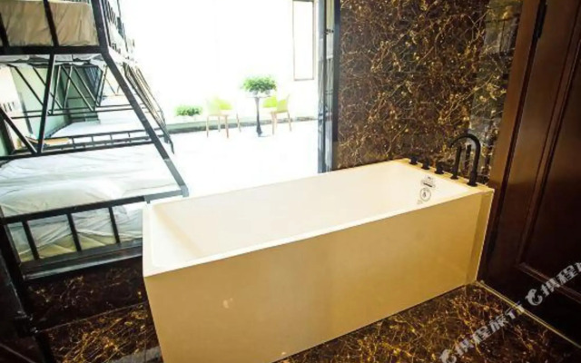 Zengxin Hotel