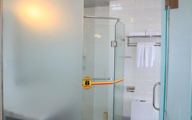 Super 8 Hotel Xichang Hang Tian