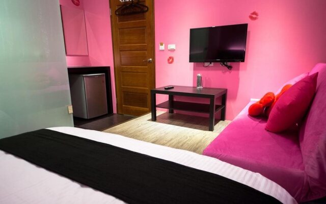 LuoDong YesFun B&B