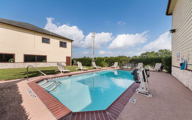 Lone Star Inn & Suites