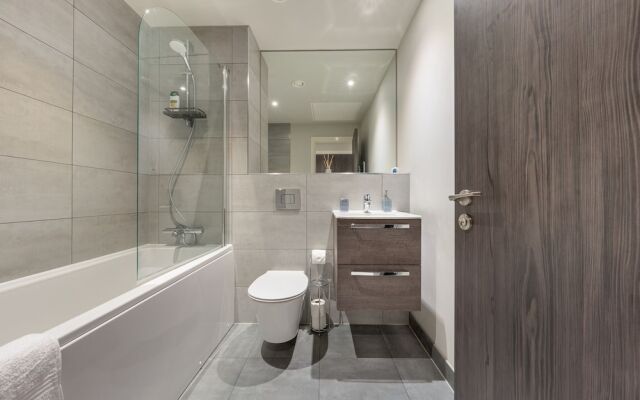 Lovely 1-bed Apartment in Slough With Free Parking