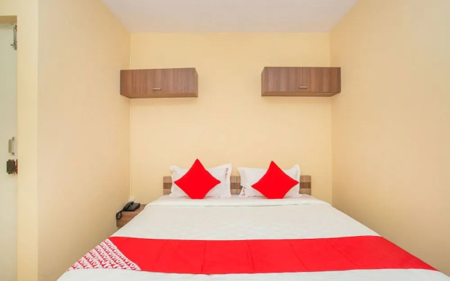 OYO 16803 Hotel Blueberry