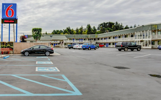 Motel 6 Coos Bay, OR