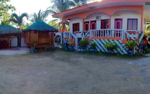 Maxvir Inn Beach Resort