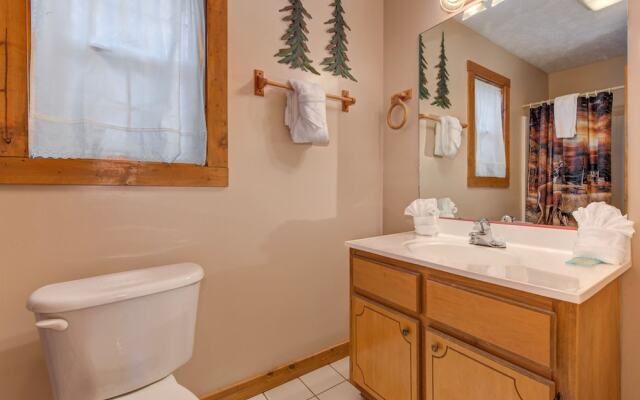 Peanuts Hideaway by Jackson Mountain Homes