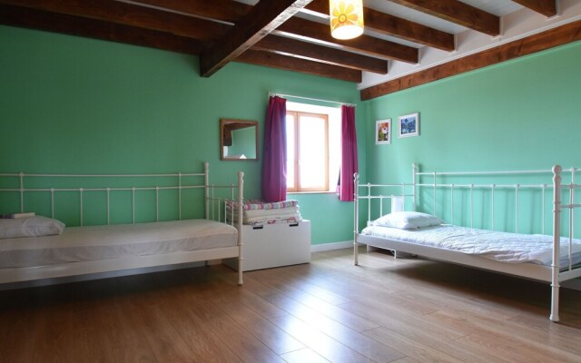 Cosy Holiday Home in Rémilly With a Terrace