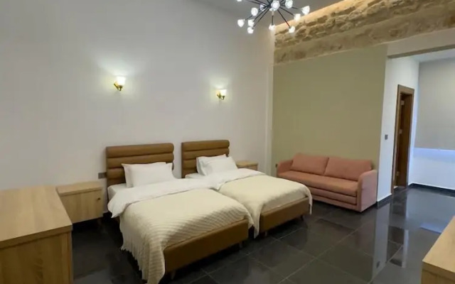 VillaRosa Luxury Boutique