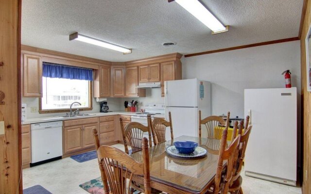 Do-little Dock 3 Bedroom Home by RedAwning