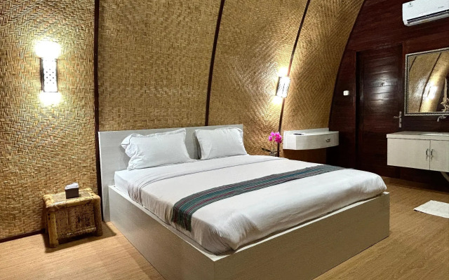 Bayview Beach Resort East Lombok