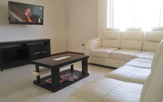 Hostal Costa De Marfil Suites