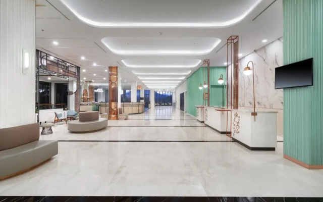 Luwansa Hotel & Convention Center Manado