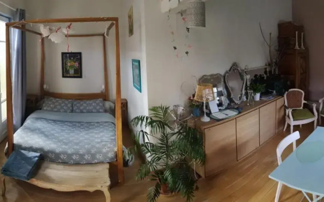 Chambre en ville dans un esprit campagne