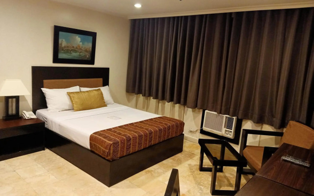 Paragon Tower Hotel