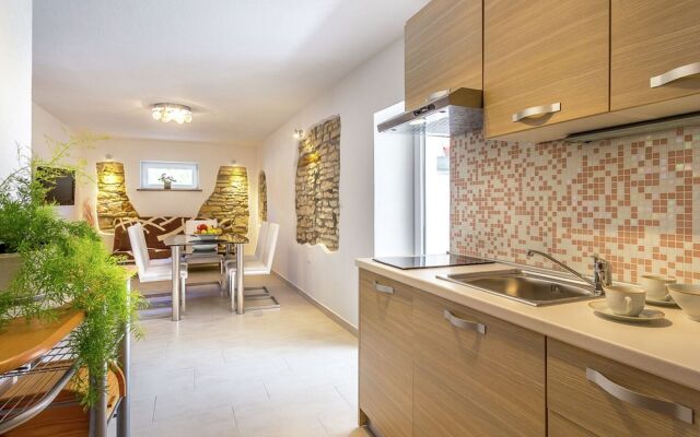 Fascinating Apartment in Medulin near Beach