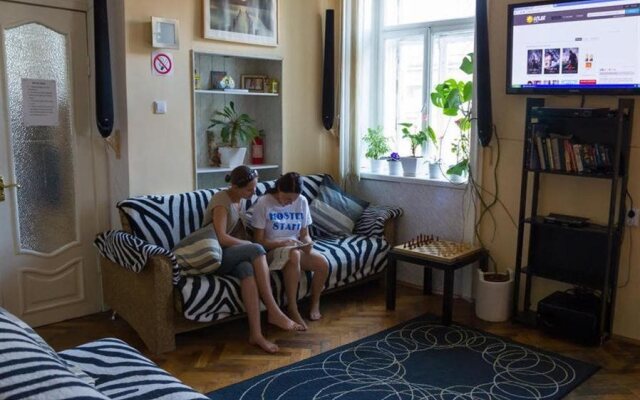 Square Apartments