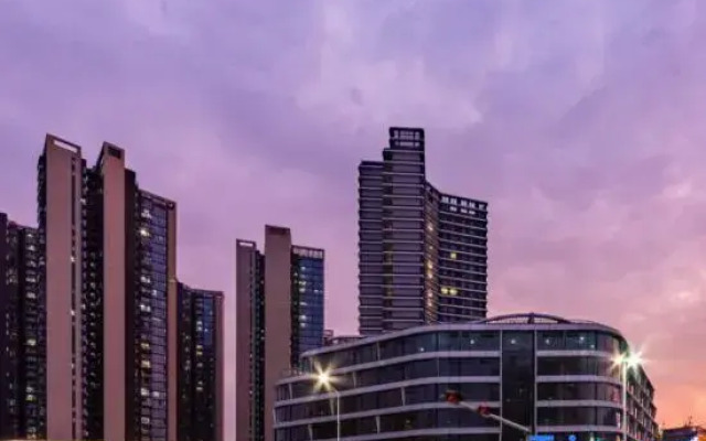 Huilan Light Luxury Hotel Apartment (Li Langzhu Baocheng Branch)