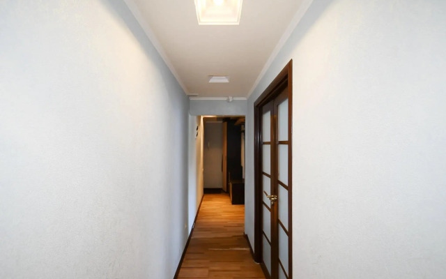 Apartments on Vsevolod Ivanov street 17