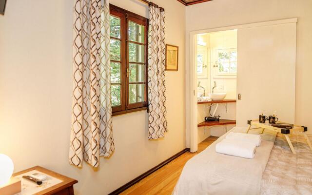 Chalet no Parque Privado Bem-te-vi 1 km do centro "