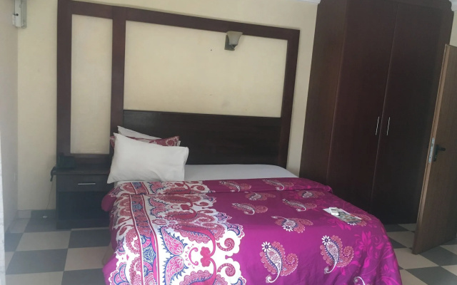Hymax Grace Hotel and Suites