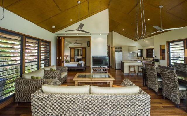 Pure Magnetic Villa 4