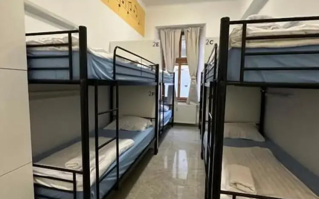 Hostel Opera