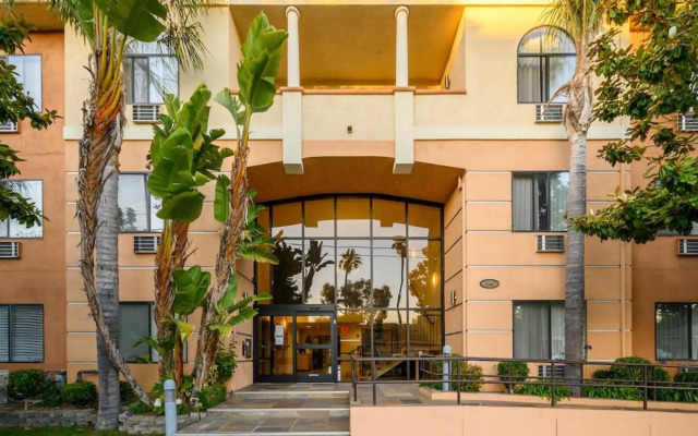 Studios Inn