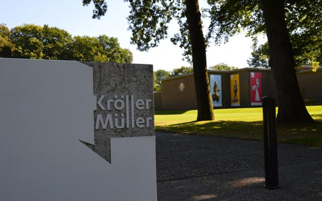 Tasteful Chalet With Veranda in the Veluwe