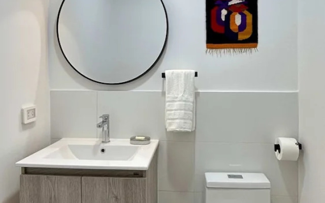 w Trendy 2BR Duplex Retreat in Cusco