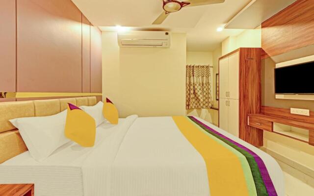 Itsy Hotels Sri Sai Grand Inn