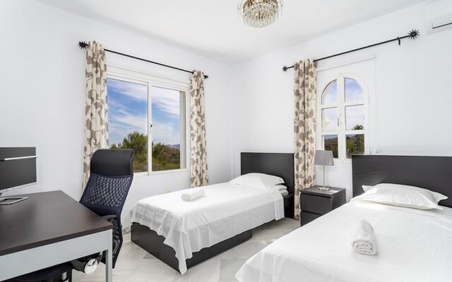 Villa Sabah with sea views